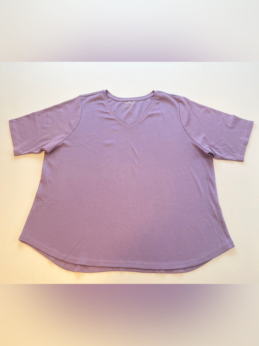 NorthStyle Lavender V-Neck Short Sleeve Blouse size 1X 100% Cotton Stretch